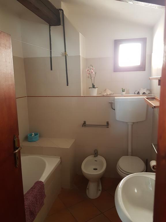 B&B Via Dei Mille Nápoles Habitación foto
